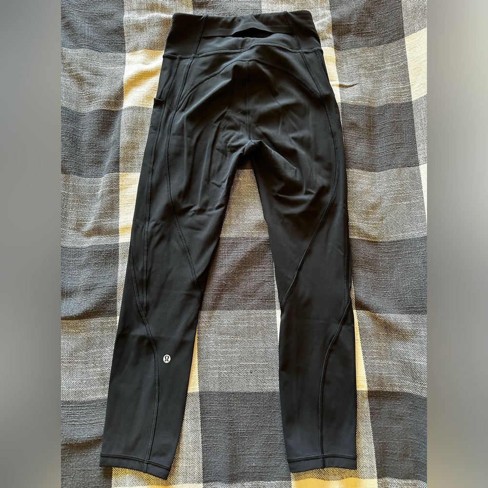Lululemon leggings with side pockets
